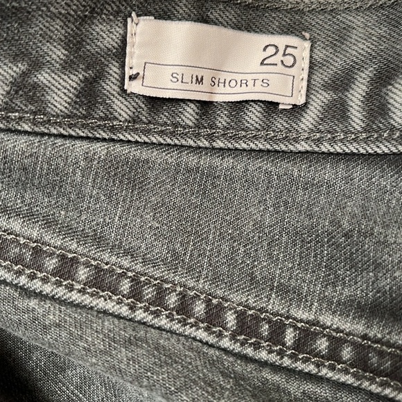 Gap 1969 Slim Shorts - Picture 3 of 3